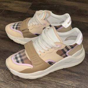 Burberry Women's Beige and Pink Sneakers